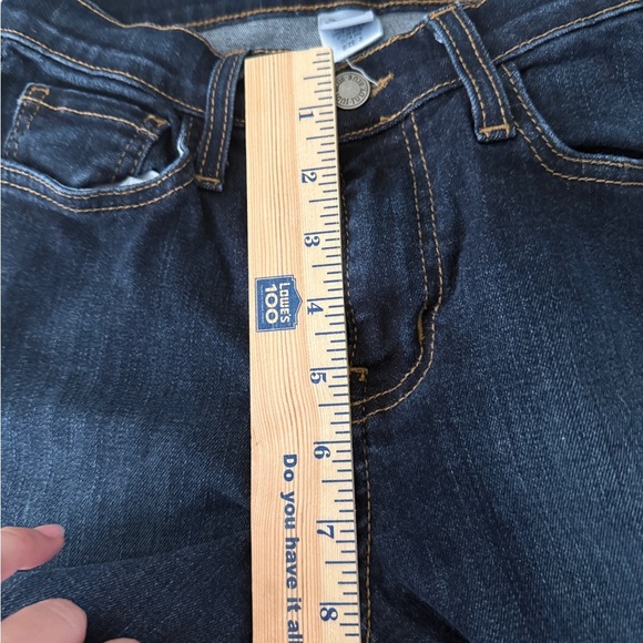 Judy Blue Cropped Skinny Fit Jeans - Picture 2 of 6